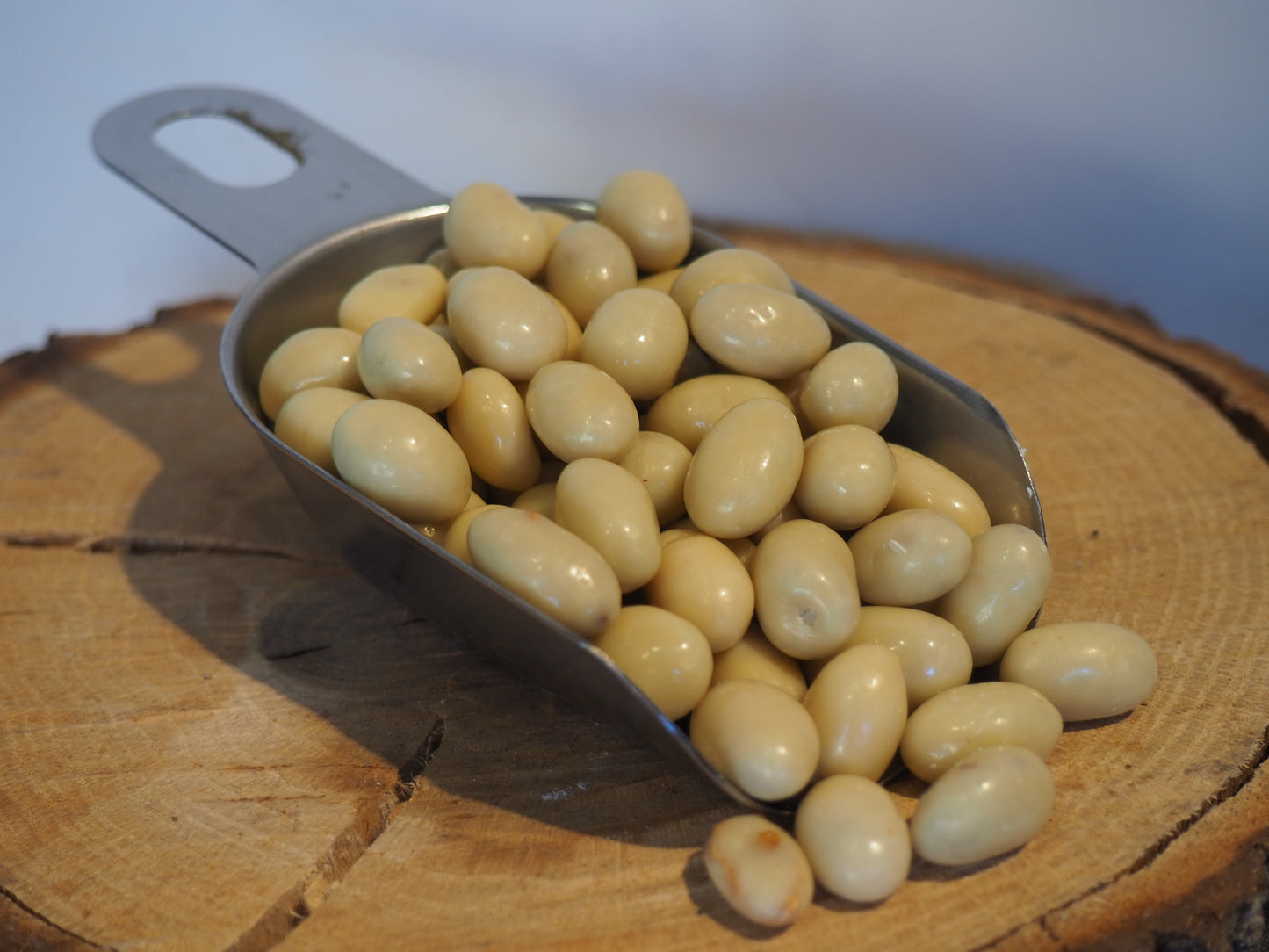 Cacahuete con chocolate blanco | 100 grs